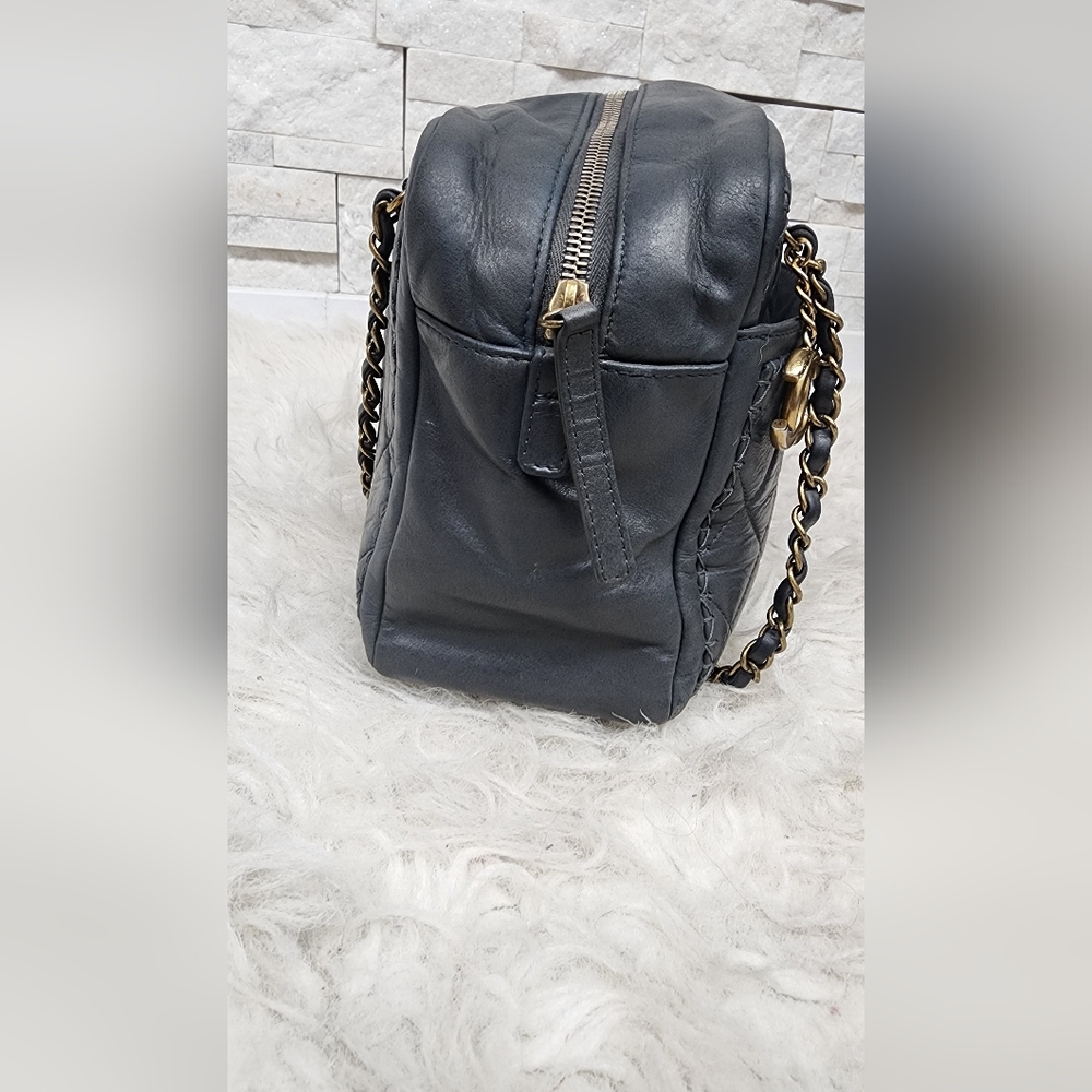 Rare Vintage Chanel Quilted Blue-Grey Lambskin Shoulder Bag with Gold CC Charm - Picture 3 of 16